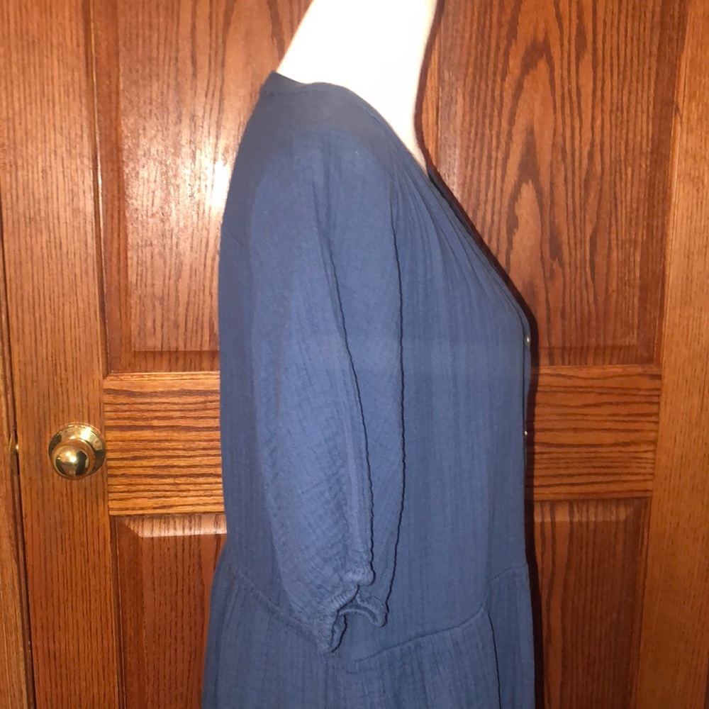 Elegant Navy Blue Button-Down Dress - Picture 5 of 7